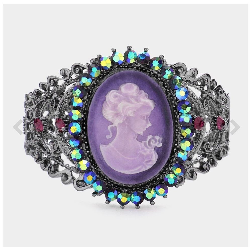 NWT Victorian Elegance by AJ purple ceramic cameo clamper bracelet. Right facing